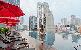Compass SkyView Hotel